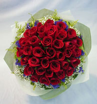�ve�ler Dikmen anneler g�n� �i�ek yolla  10 adet kirmizi g�l sadelikte