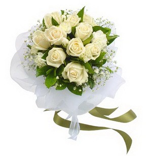 Ankara Dikmen �ve�ler �i�ek�iler  11 adet benbeyaz g�llerden buket 