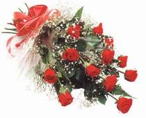 �ve�ler Dikmen anneler g�n� �i�ek yolla  12 adet kirmizi g�l seffaf