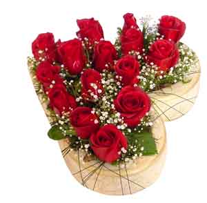 Dikmen ankara �i�ek ma�azas� , �i�ek�i adresleri  11 adet kalp i�inde  g�ller