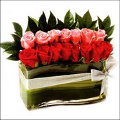 12 adet kirmizi g�l ve cam  �i�ek�i Dikmen �i�ek servisi , �i�ek�i adresleri 
