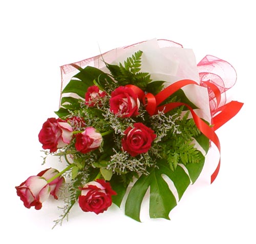 �i�ek g�nder 7 adet kirmizi g�l buketi Dikmen Naci�ak�r �i�ek�i ma�azas� 