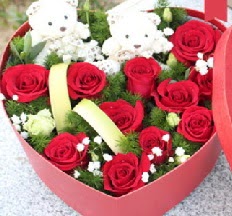 2 adet ay�c�k 9 k�rm�z� g�l kalp i�erisinde Ankara Dikmen kaliteli taze ve ucuz �i�ekler 